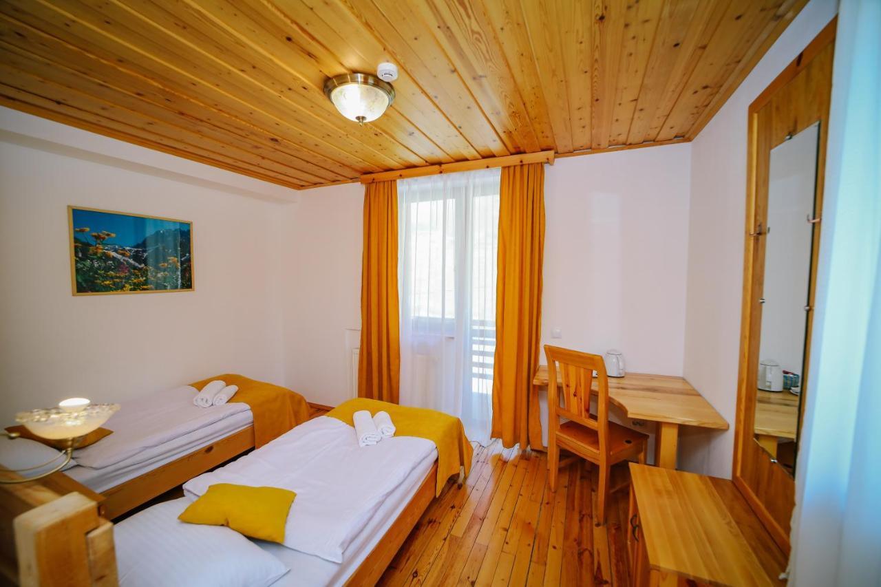 Alpenhaus Kazbegi Hotel & Restaurant Exteriör bild