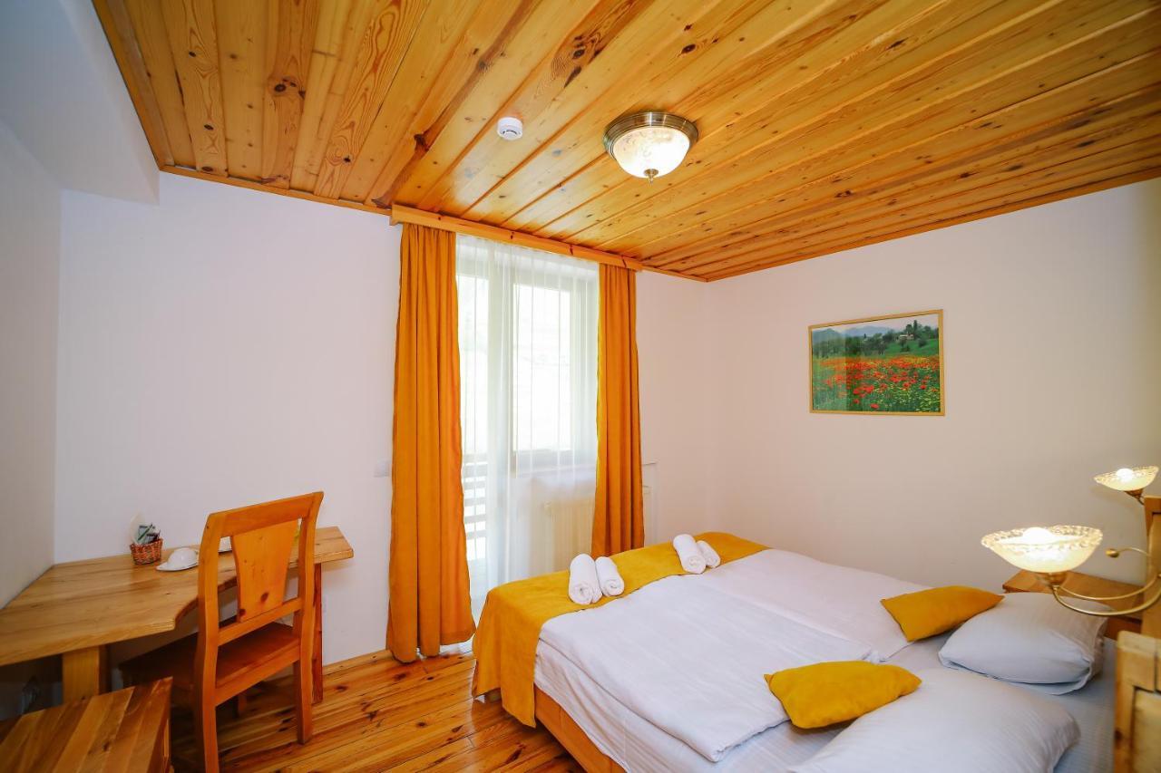 Alpenhaus Kazbegi Hotel & Restaurant Exteriör bild