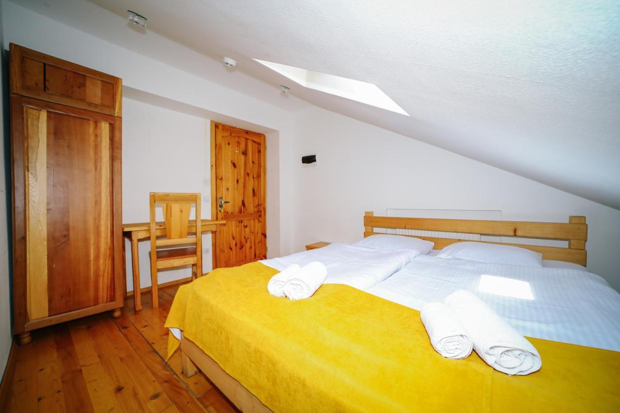Alpenhaus Kazbegi Hotel & Restaurant Exteriör bild